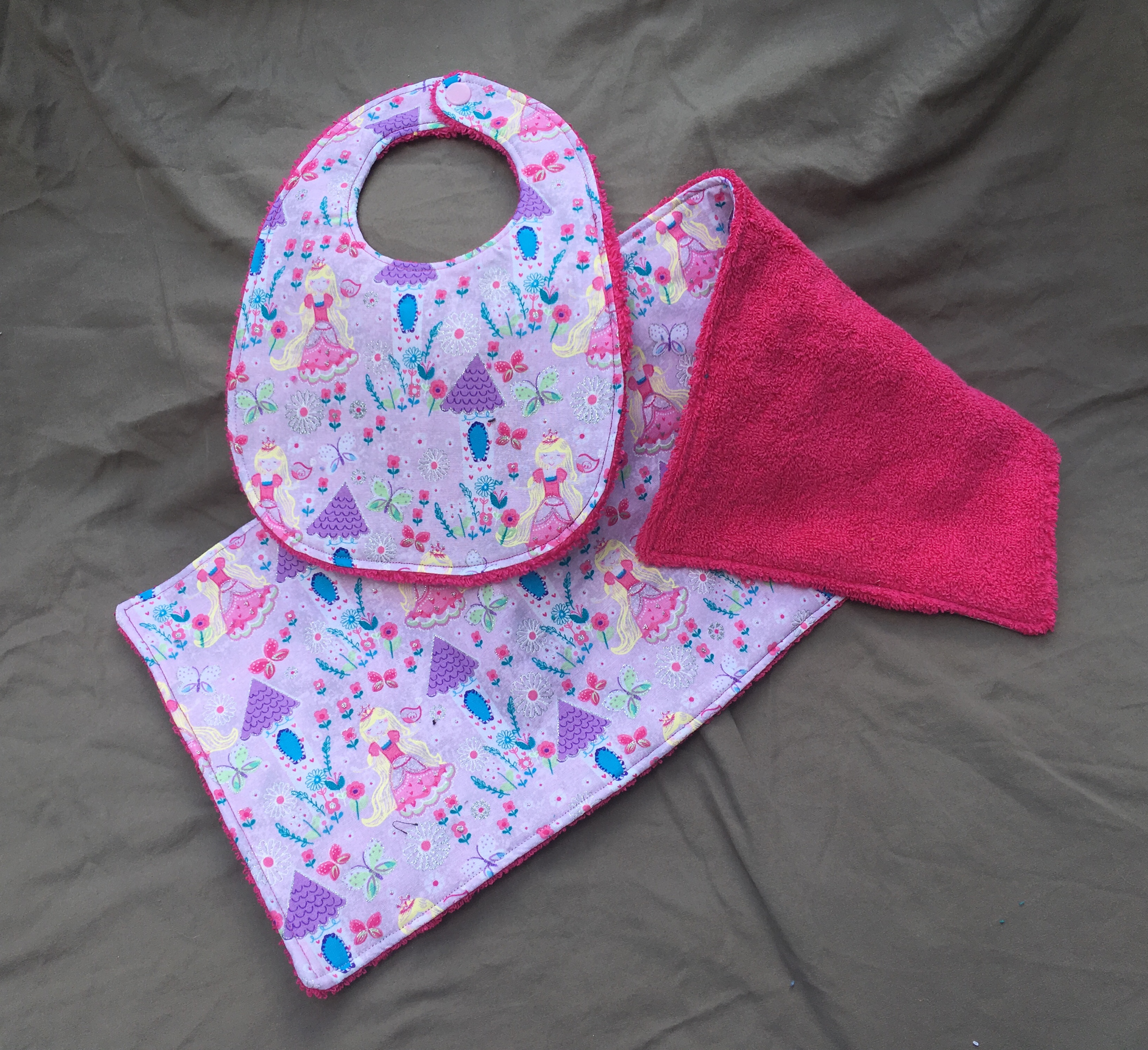 Princess Pink bib set