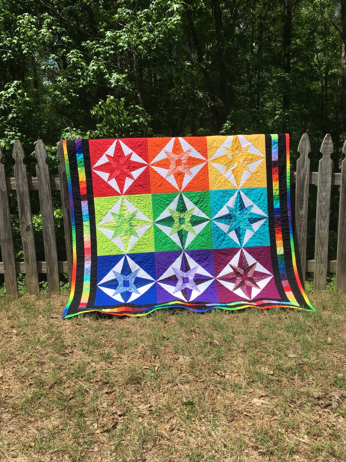 Online Market Quilt Showcase 8 – Rainbow Mariner’s Compass&nbsp;Quilt